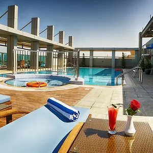 Rose Park - Al Barsha, Opposite Metro Station Hotel Dubaj